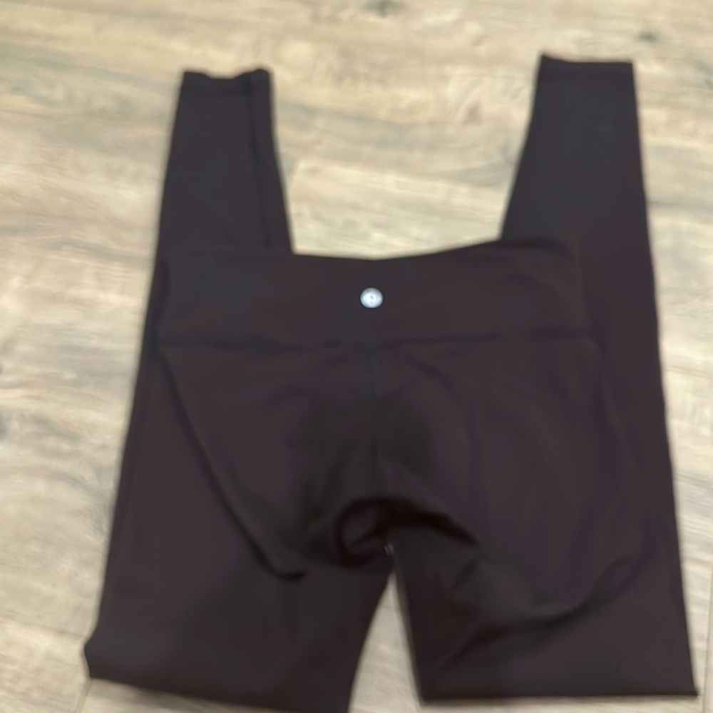 Black thicker, Lululemon leggings 🖤